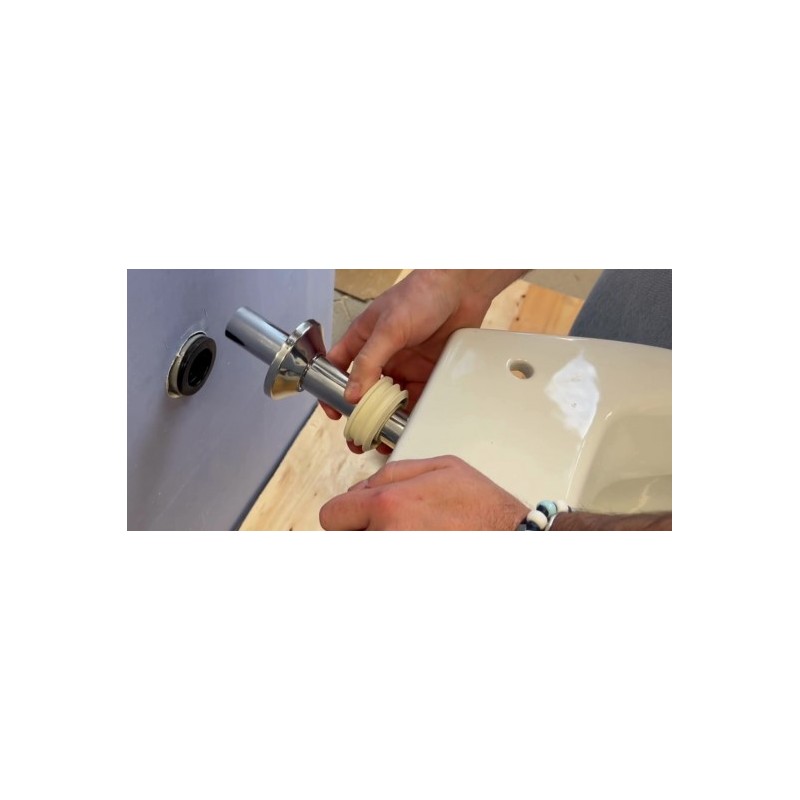 SOSTITUZIONE CANNUCCIA WC E MORSETTO MATERIALI ESCLUSI