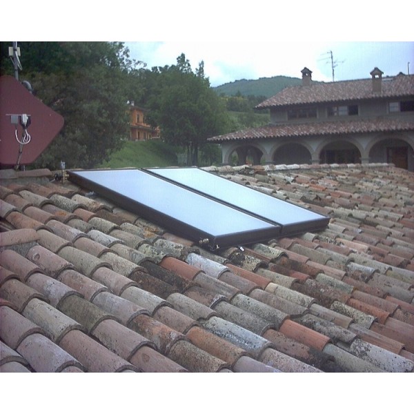 impianto solare 200L ad uso sanitario con bollitore monoserpitino KF200/2/T
